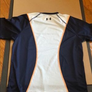 Under Armour Shirts & Tops - Under Armour shirt Under Armour Shirts & Tops - Under Armour shirt